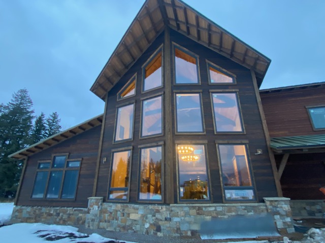 Custom mountain home built by Larchwood Construction in Flathead Valley, Montana